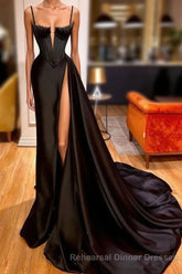 Gorgeous Black Spaghett-Straps Semi Formal Prom Dress With Slit
